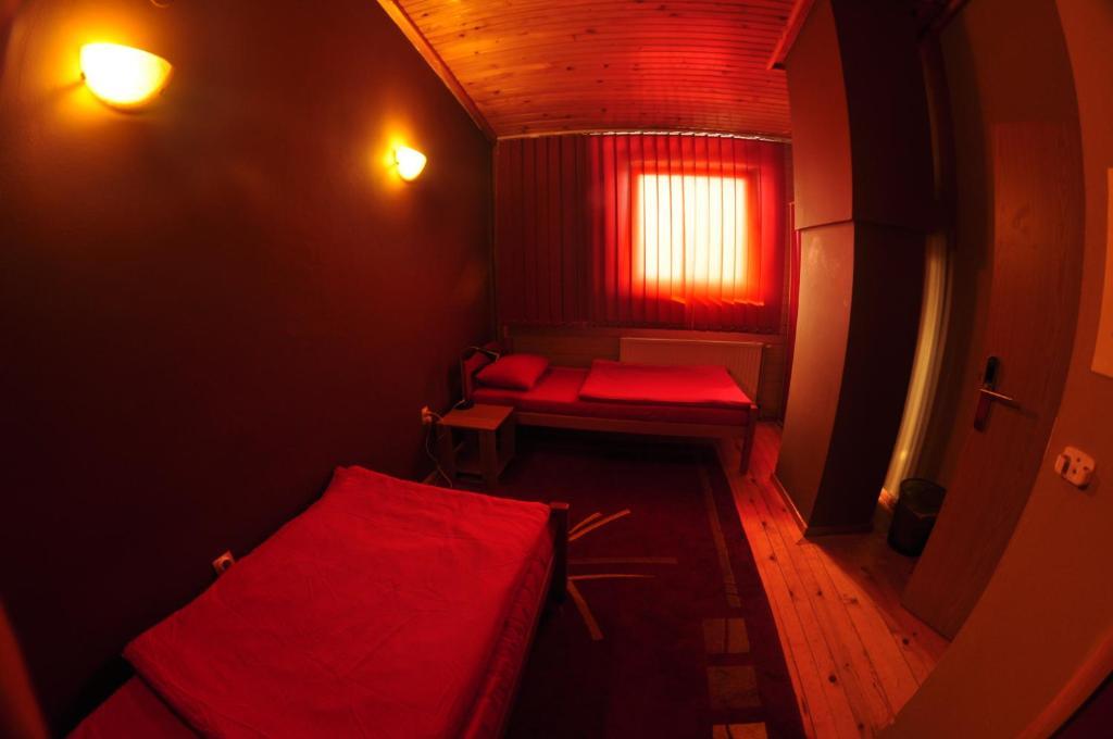 Hostel City Center Sarajevo SJJ Room photo